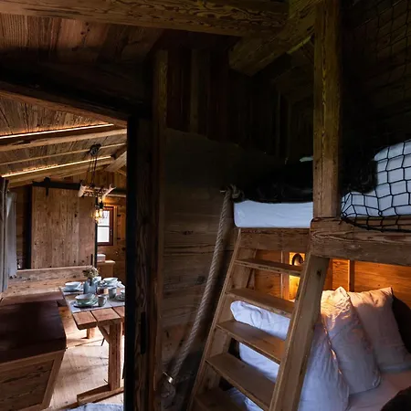 Casa de Férias Tiny 4 *